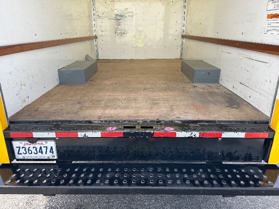 Light Duty Box Truck-Light and Medium Duty Trucks-GMC-2021-Savana G33503-Hammond-LA-72,953\n\t\tmiles-$ 28,000 - Image 9