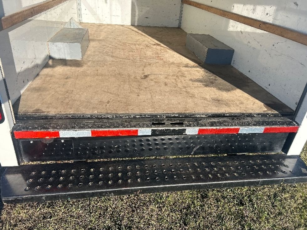 Light Duty Box Truck-Light and Medium Duty Trucks-GMC-2021-Savana G33503-Hattiesburg-MS-102,608\n\t\tmiles-$ 28,500 - Image 10