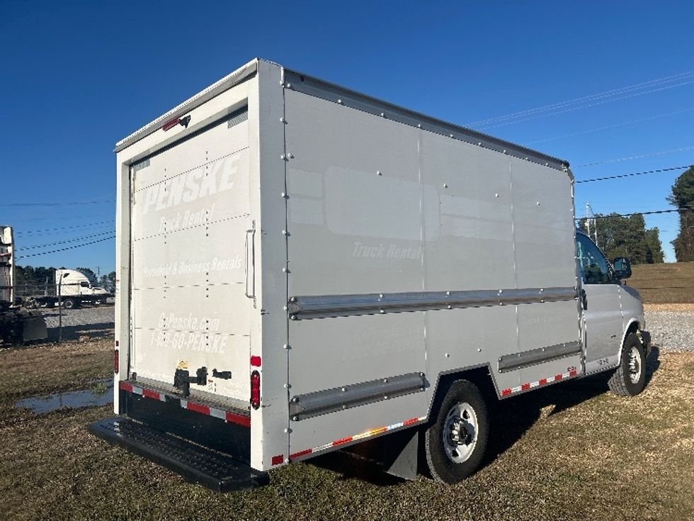 Light Duty Box Truck-Light and Medium Duty Trucks-GMC-2021-Savana G33503-Hattiesburg-MS-102,608\n\t\tmiles-$ 28,500 - Image 13