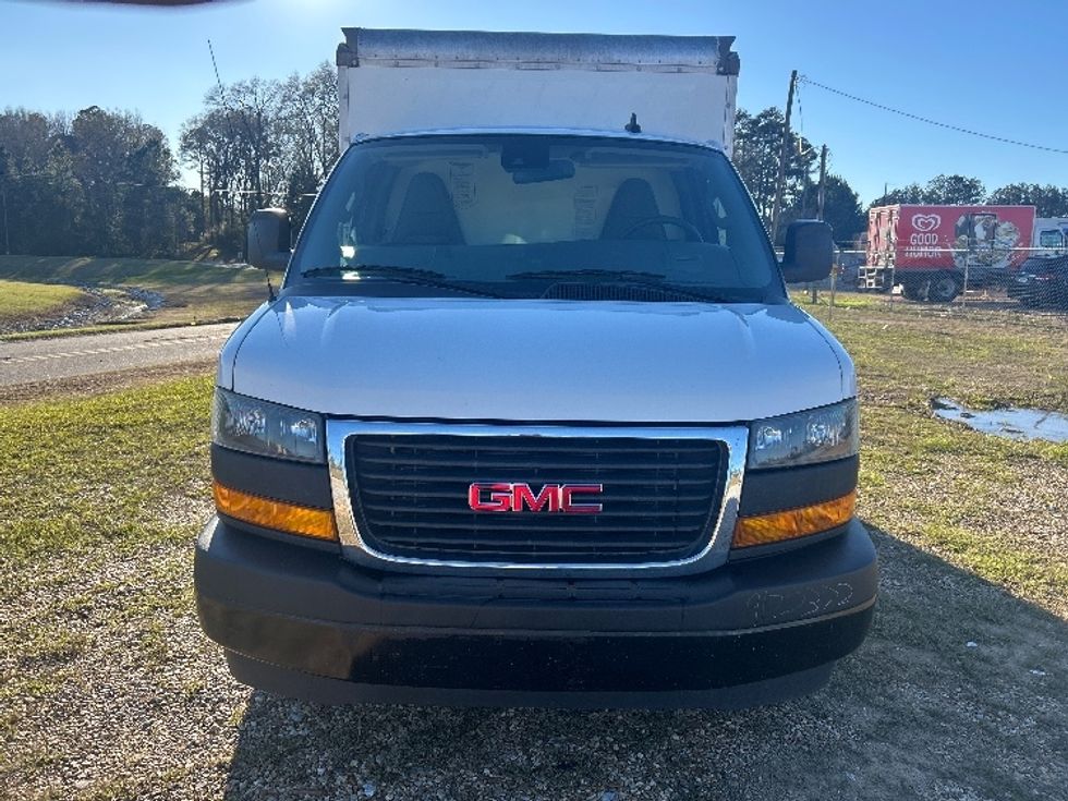 Light Duty Box Truck-Light and Medium Duty Trucks-GMC-2021-Savana G33503-Hattiesburg-MS-102,608\n\t\tmiles-$ 28,500 - Image 2
