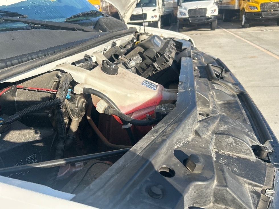 Light Duty Box Truck-Light and Medium Duty Trucks-GMC-2021-Savana G33503-Houston-TX-108,556\n\t\tmiles-$ 28,500 - Image 22