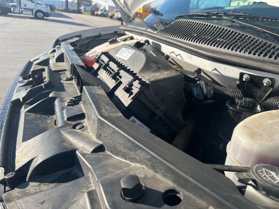 Light Duty Box Truck-Light and Medium Duty Trucks-GMC-2021-Savana G33503-Houston-TX-108,556\n\t\tmiles-$ 28,500 - Image 23