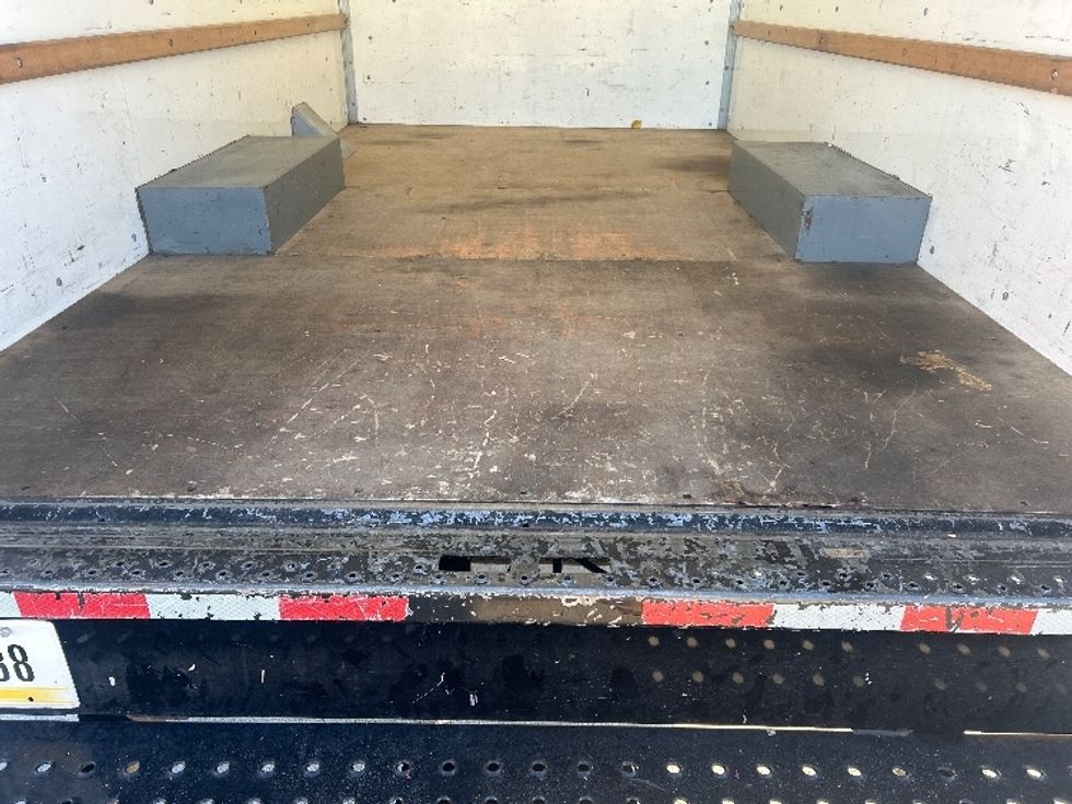 Light Duty Box Truck-Light and Medium Duty Trucks-GMC-2021-Savana G33503-Houston-TX-108,556\n\t\tmiles-$ 28,500 - Image 9