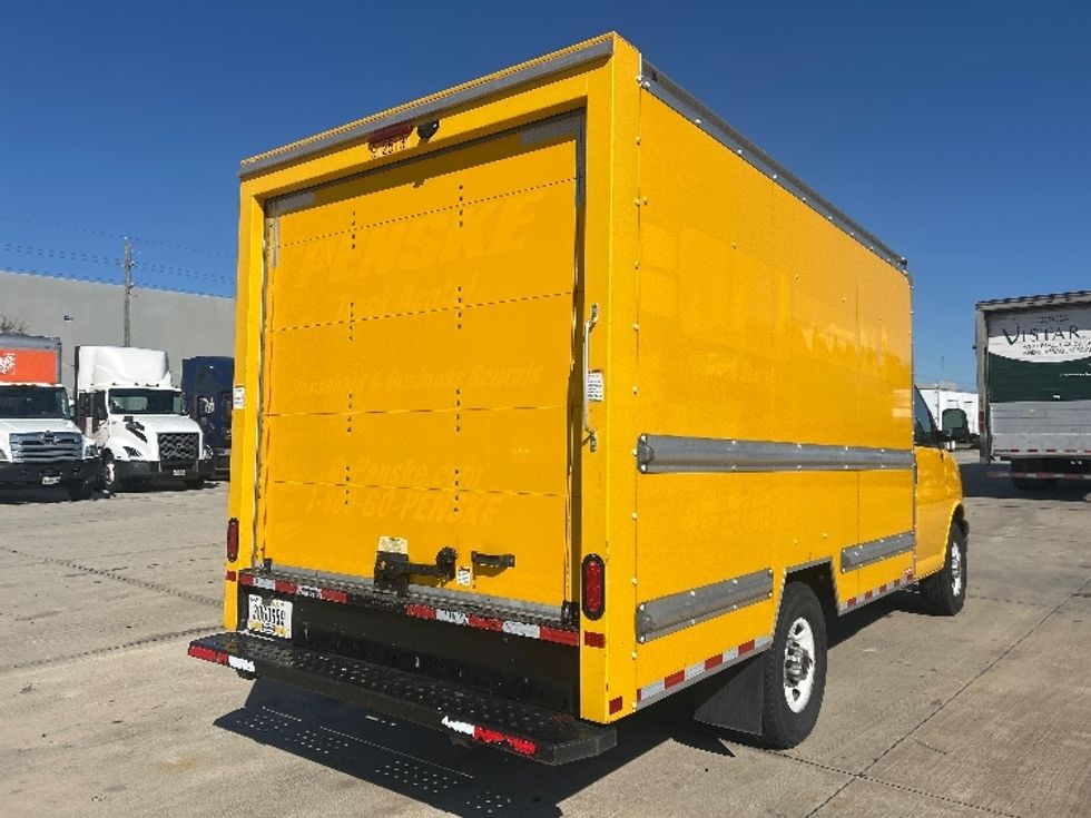 Light Duty Box Truck-Light and Medium Duty Trucks-GMC-2021-Savana G33503-Houston-TX-110,407\n\t\tmiles-$ 25,250 - Image 13