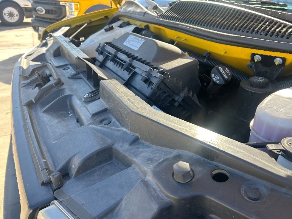 Light Duty Box Truck-Light and Medium Duty Trucks-GMC-2021-Savana G33503-Houston-TX-110,407\n\t\tmiles-$ 25,250 - Image 22