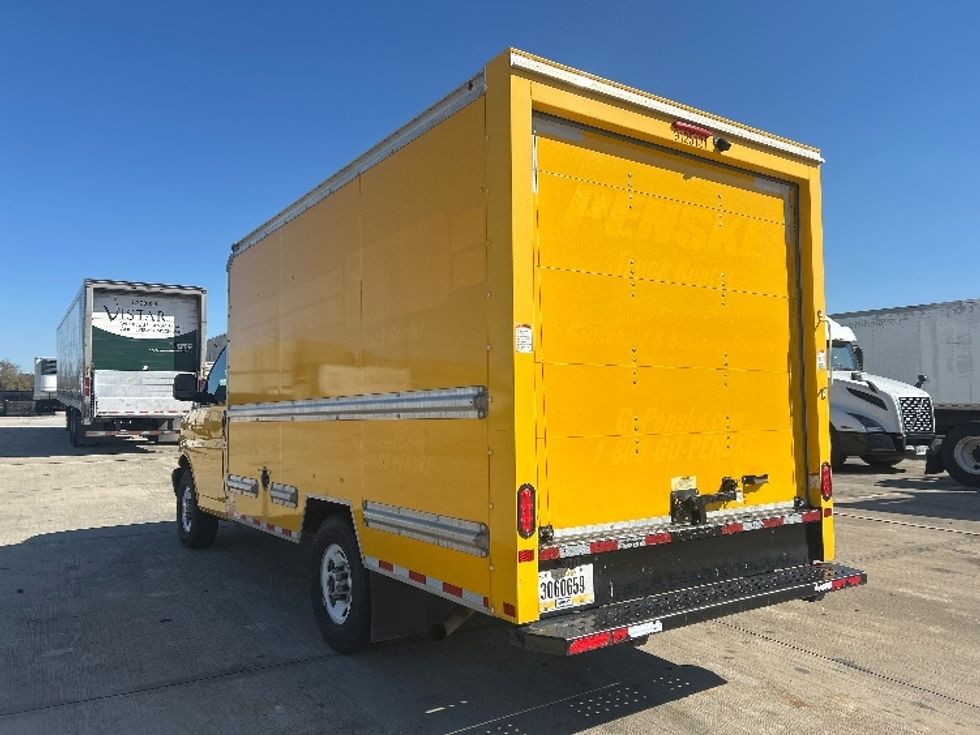 Light Duty Box Truck-Light and Medium Duty Trucks-GMC-2021-Savana G33503-Houston-TX-110,407\n\t\tmiles-$ 25,250 - Image 6