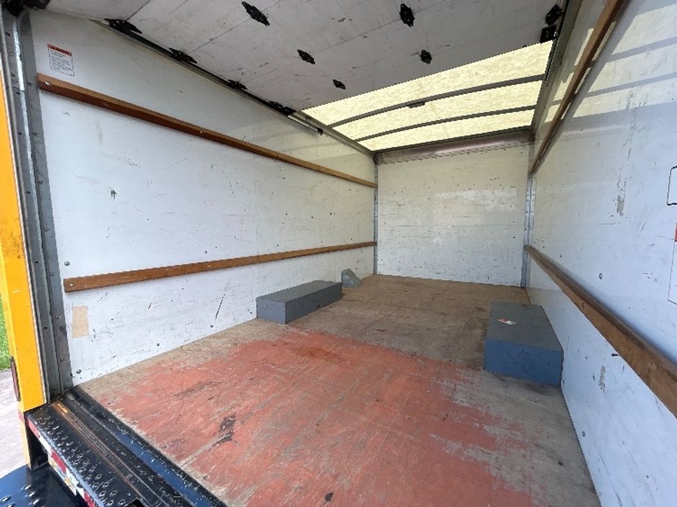 Light Duty Box Truck-Light and Medium Duty Trucks-GMC-2021-Savana G33503-Houston-TX-110,841\n\t\tmiles-$ 24,500 - Image 11