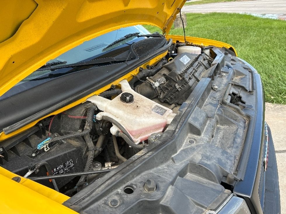 Light Duty Box Truck-Light and Medium Duty Trucks-GMC-2021-Savana G33503-Houston-TX-110,841\n\t\tmiles-$ 24,500 - Image 23