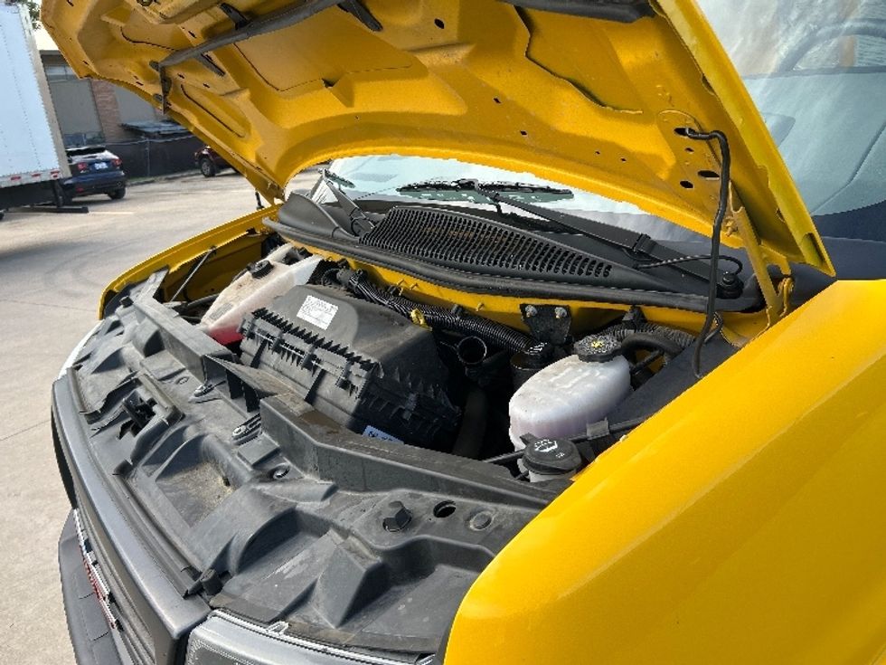 Light Duty Box Truck-Light and Medium Duty Trucks-GMC-2021-Savana G33503-Houston-TX-110,841\n\t\tmiles-$ 24,500 - Image 24