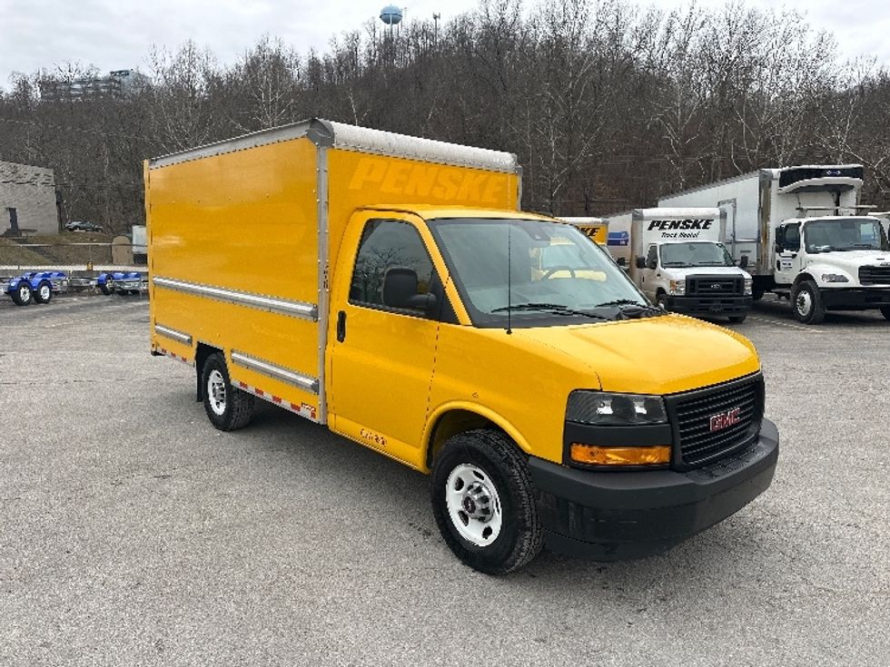 Light Duty Box Truck-Light and Medium Duty Trucks-GMC-2021-Savana G33503-Huntington-WV-106,028\n\t\tmiles-$ 25,000 - Image 1