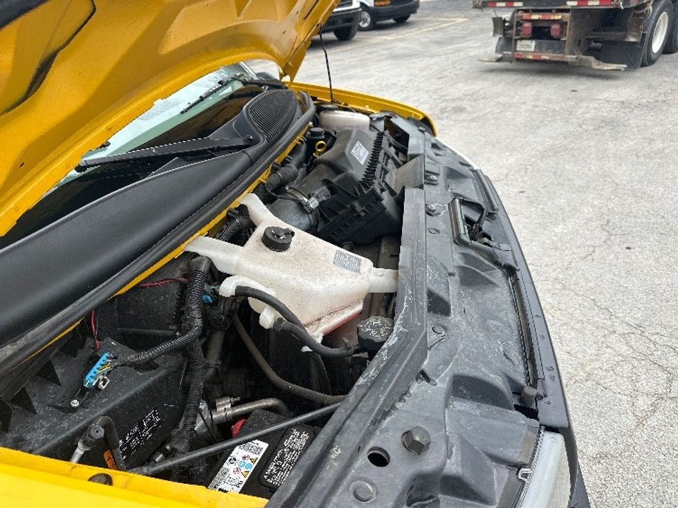 Light Duty Box Truck-Light and Medium Duty Trucks-GMC-2021-Savana G33503-Huntington-WV-106,028\n\t\tmiles-$ 25,000 - Image 23