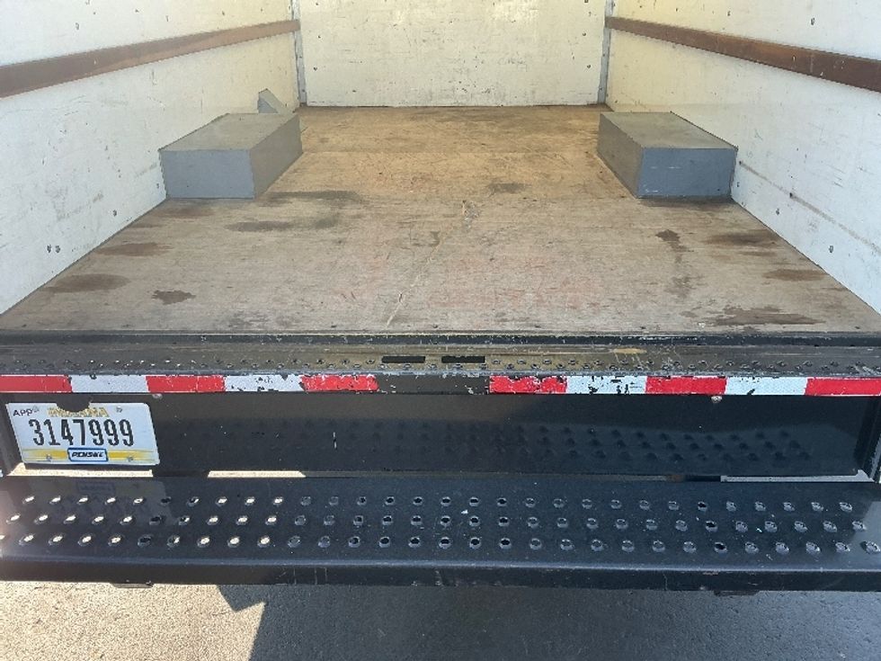 Light Duty Box Truck-Light and Medium Duty Trucks-GMC-2021-Savana G33503-Indianapolis-IN-112,858\n\t\tmiles-$ 26,250 - Image 10