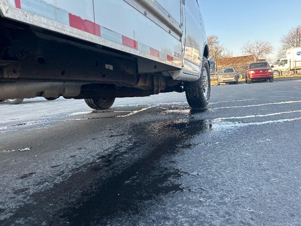 Light Duty Box Truck-Light and Medium Duty Trucks-GMC-2021-Savana G33503-Indianapolis-IN-116,838\n\t\tmiles-$ 26,250 - Image 14