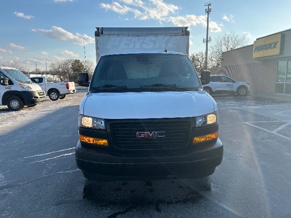 Light Duty Box Truck-Light and Medium Duty Trucks-GMC-2021-Savana G33503-Indianapolis-IN-116,838\n\t\tmiles-$ 26,250 - Image 2