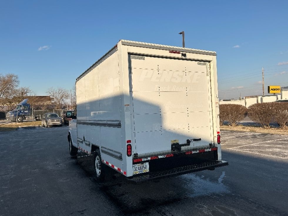 Light Duty Box Truck-Light and Medium Duty Trucks-GMC-2021-Savana G33503-Indianapolis-IN-116,838\n\t\tmiles-$ 26,250 - Image 6