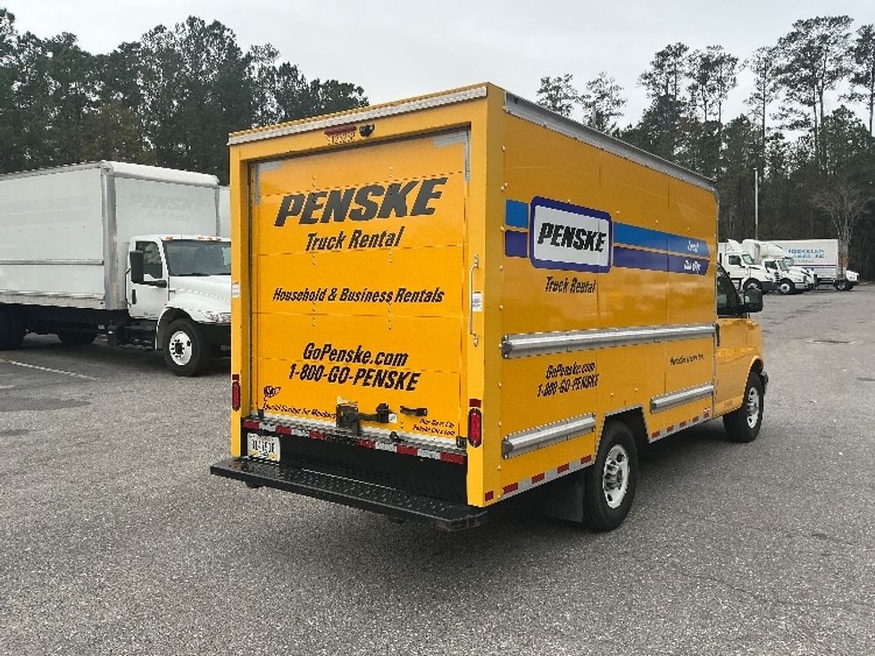 Light Duty Box Truck-Light and Medium Duty Trucks-GMC-2021-Savana G33503-Jacksonville-FL-118,586\n\t\tmiles-$ 25,500 - Image 12