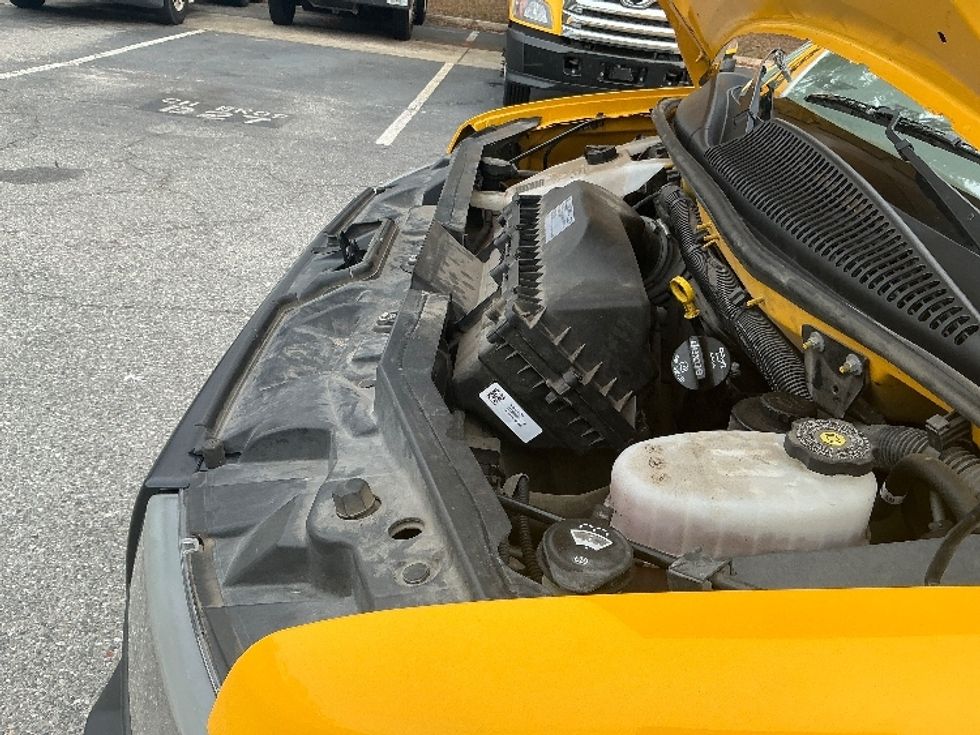 Light Duty Box Truck-Light and Medium Duty Trucks-GMC-2021-Savana G33503-Jacksonville-FL-118,586\n\t\tmiles-$ 25,500 - Image 23