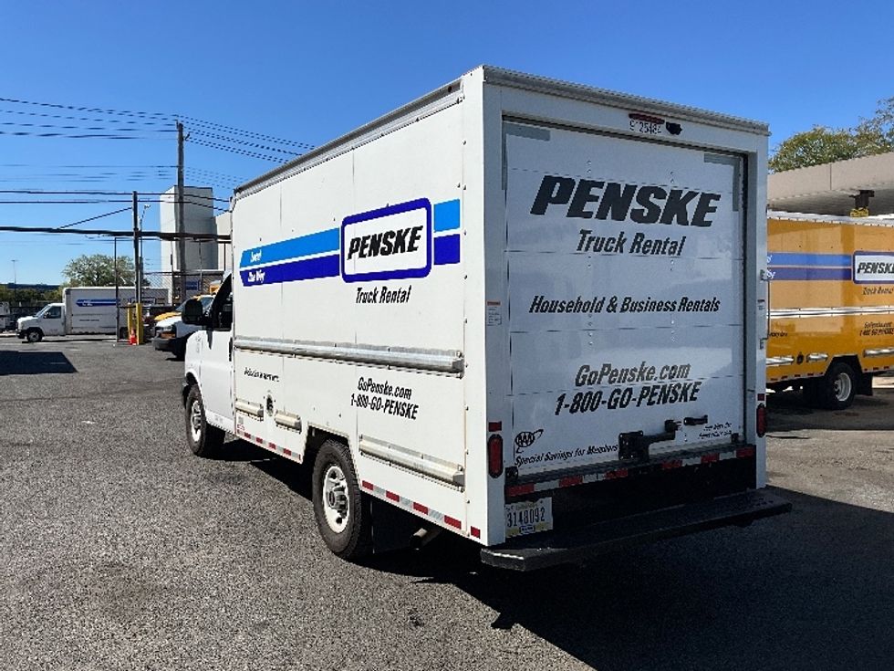 Light Duty Box Truck-Light and Medium Duty Trucks-GMC-2021-Savana G33503-Jamaica-NY-112,293\n\t\tmiles-$ 26,500 - Image 6