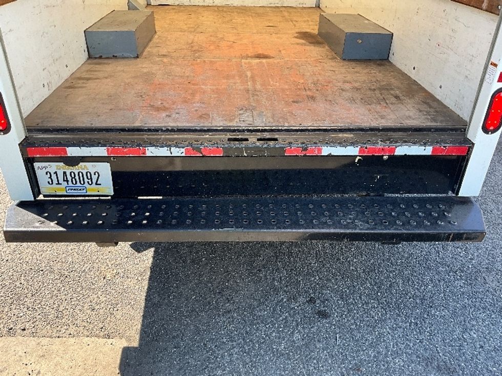 Light Duty Box Truck-Light and Medium Duty Trucks-GMC-2021-Savana G33503-Jamaica-NY-112,293\n\t\tmiles-$ 26,500 - Image 9