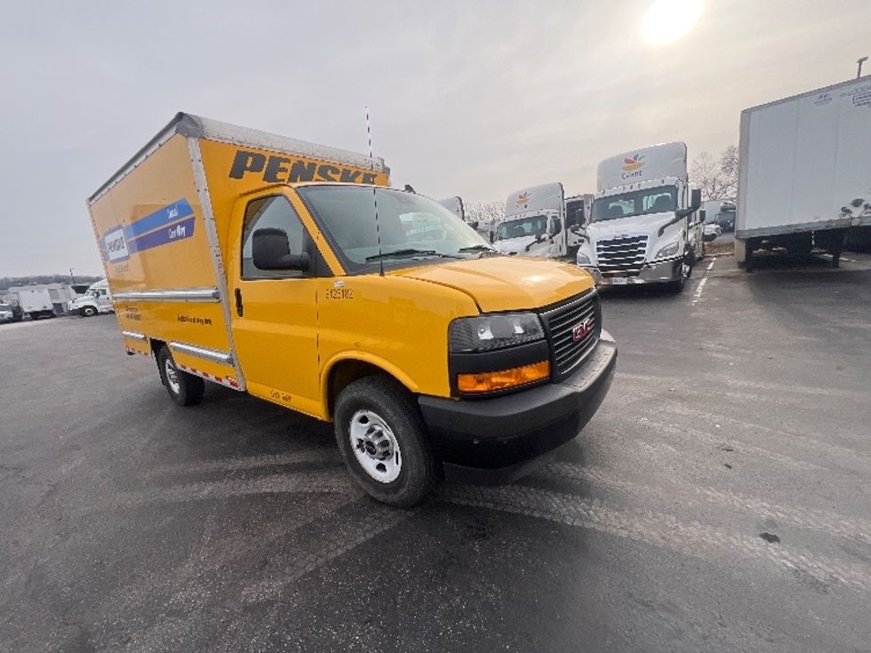 Light Duty Box Truck-Light and Medium Duty Trucks-GMC-2021-Savana G33503-Jessup-MD-103,548\n\t\tmiles-$ 25,250 - Image 1