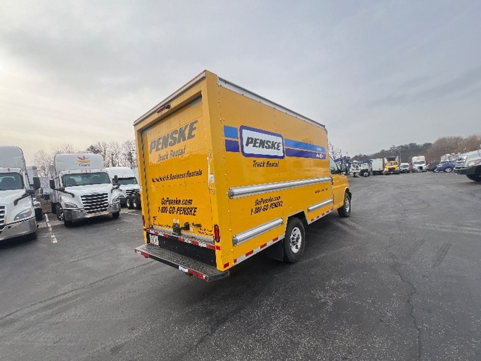 Light Duty Box Truck-Light and Medium Duty Trucks-GMC-2021-Savana G33503-Jessup-MD-103,548\n\t\tmiles-$ 25,250 - Image 13