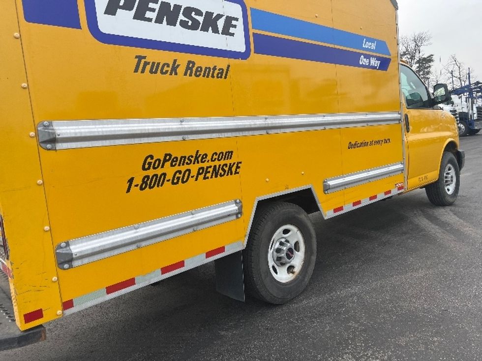 Light Duty Box Truck-Light and Medium Duty Trucks-GMC-2021-Savana G33503-Jessup-MD-103,548\n\t\tmiles-$ 25,250 - Image 14