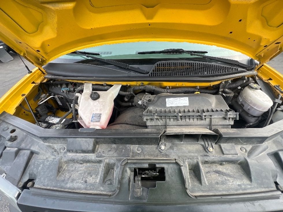 Light Duty Box Truck-Light and Medium Duty Trucks-GMC-2021-Savana G33503-Jessup-MD-103,548\n\t\tmiles-$ 25,250 - Image 24