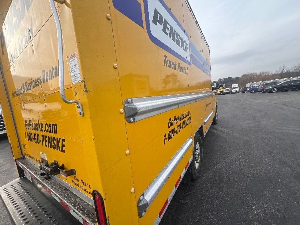 Light Duty Box Truck-Light and Medium Duty Trucks-GMC-2021-Savana G33503-Jessup-MD-103,548\n\t\tmiles-$ 25,250 - Image 27