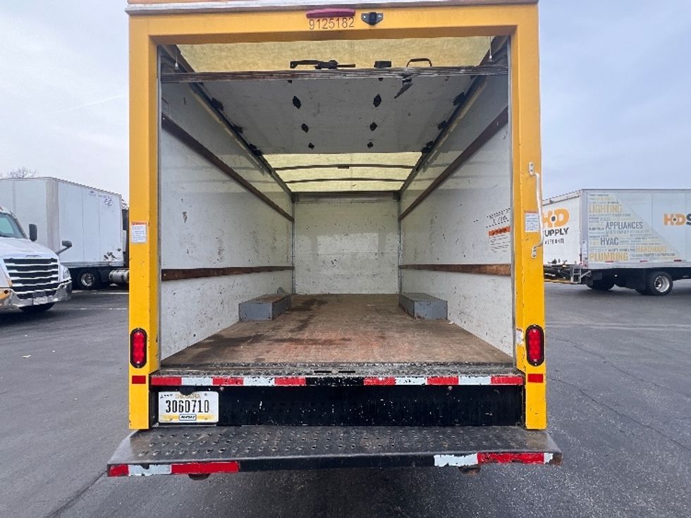 Light Duty Box Truck-Light and Medium Duty Trucks-GMC-2021-Savana G33503-Jessup-MD-103,548\n\t\tmiles-$ 25,250 - Image 8