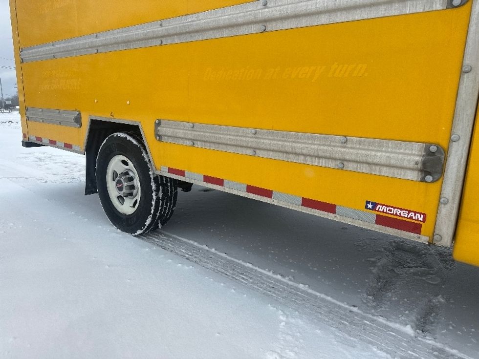 Light Duty Box Truck-Light and Medium Duty Trucks-GMC-2021-Savana G33503-Kalamazoo-MI-124,788\n\t\tmiles-$ 23,250 - Image 14