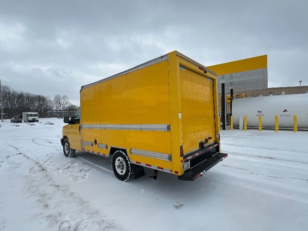 Light Duty Box Truck-Light and Medium Duty Trucks-GMC-2021-Savana G33503-Kalamazoo-MI-124,788\n\t\tmiles-$ 23,250 - Image 6