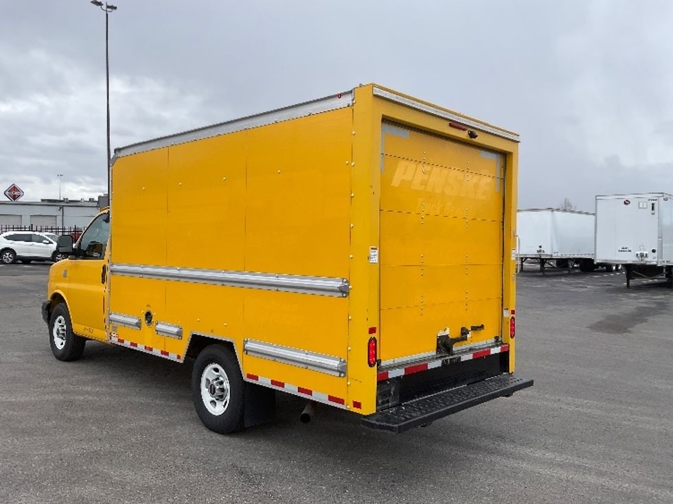 Light Duty Box Truck-Light and Medium Duty Trucks-GMC-2021-Savana G33503-Kansas City-MO-105,088\n\t\tmiles-$ 26,250 - Image 6