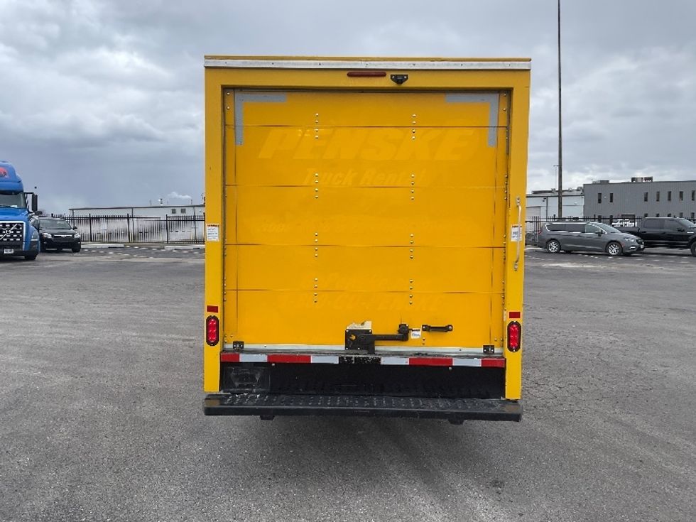 Light Duty Box Truck-Light and Medium Duty Trucks-GMC-2021-Savana G33503-Kansas City-MO-105,088\n\t\tmiles-$ 26,250 - Image 7