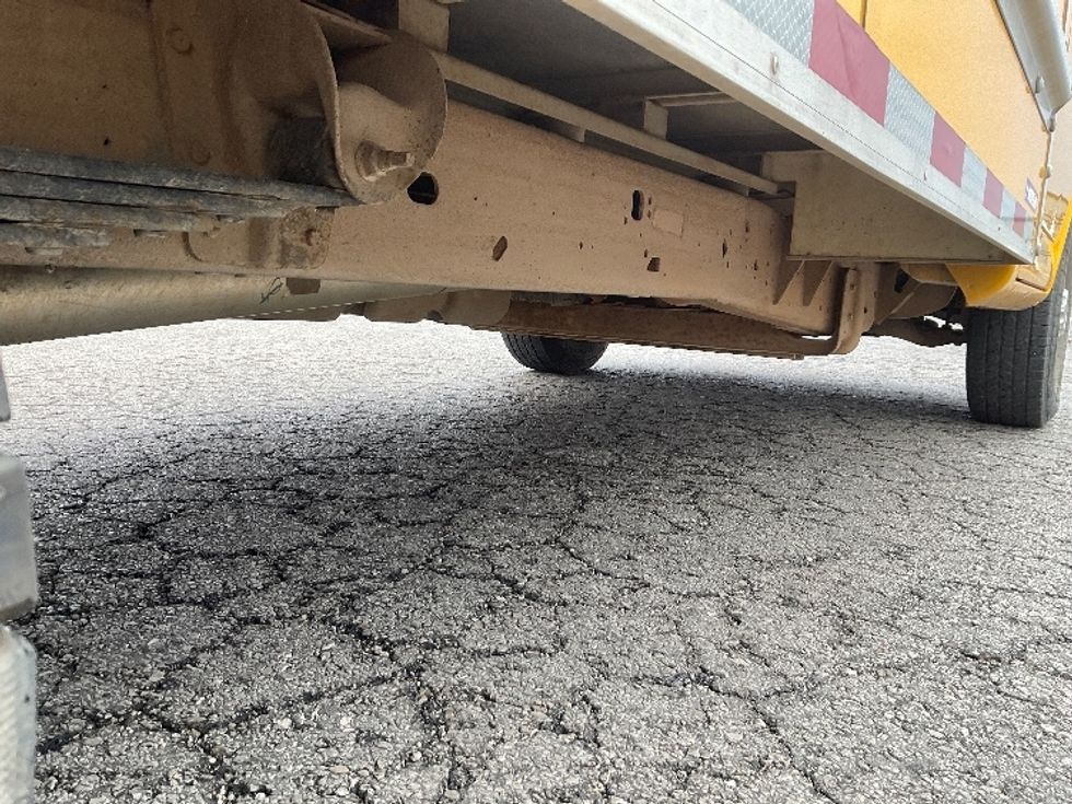 Light Duty Box Truck-Light and Medium Duty Trucks-GMC-2021-Savana G33503-Kansas City-MO-106,496\n\t\tmiles-$ 26,250 - Image 14