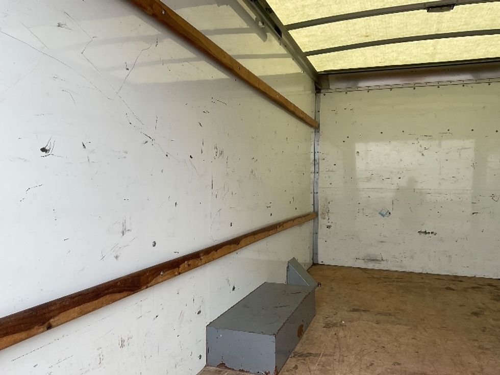 Light Duty Box Truck-Light and Medium Duty Trucks-GMC-2021-Savana G33503-Kansas City-MO-111,605\n\t\tmiles-$ 25,500 - Image 10