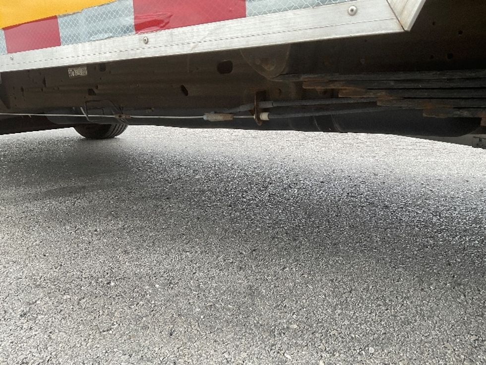 Light Duty Box Truck-Light and Medium Duty Trucks-GMC-2021-Savana G33503-Kansas City-MO-111,605\n\t\tmiles-$ 25,500 - Image 5