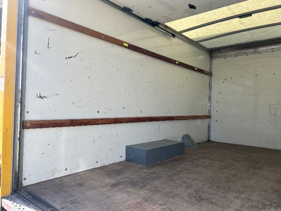 Light Duty Box Truck-Light and Medium Duty Trucks-GMC-2021-Savana G33503-Kansas City-MO-122,352\n\t\tmiles-$ 24,250 - Image 11