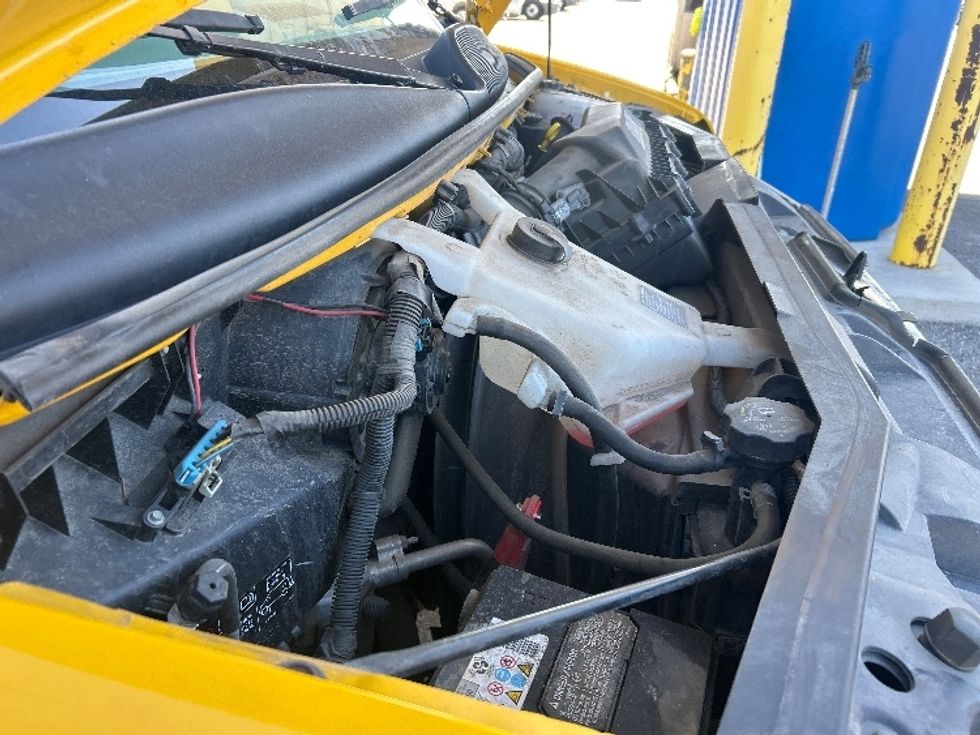 Light Duty Box Truck-Light and Medium Duty Trucks-GMC-2021-Savana G33503-Kansas City-MO-122,352\n\t\tmiles-$ 24,250 - Image 23