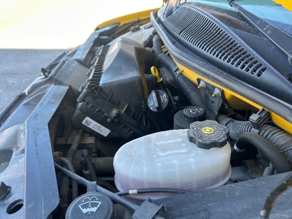 Light Duty Box Truck-Light and Medium Duty Trucks-GMC-2021-Savana G33503-Kansas City-MO-122,352\n\t\tmiles-$ 24,250 - Image 24