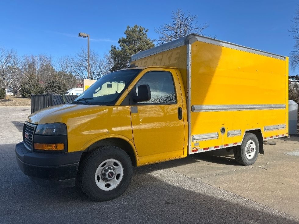 Light Duty Box Truck-Light and Medium Duty Trucks-GMC-2021-Savana G33503-Kansas City-MO-122,352\n\t\tmiles-$ 24,250 - Image 3