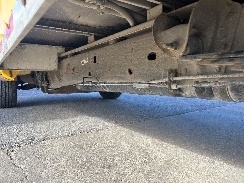 Light Duty Box Truck-Light and Medium Duty Trucks-GMC-2021-Savana G33503-Kansas City-MO-122,352\n\t\tmiles-$ 24,250 - Image 5