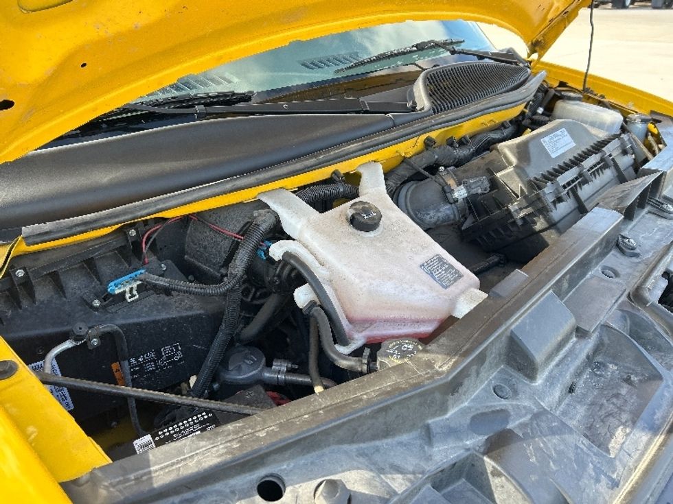 Light Duty Box Truck-Light and Medium Duty Trucks-GMC-2021-Savana G33503-Katy-TX-105,485\n\t\tmiles-$ 25,750 - Image 22