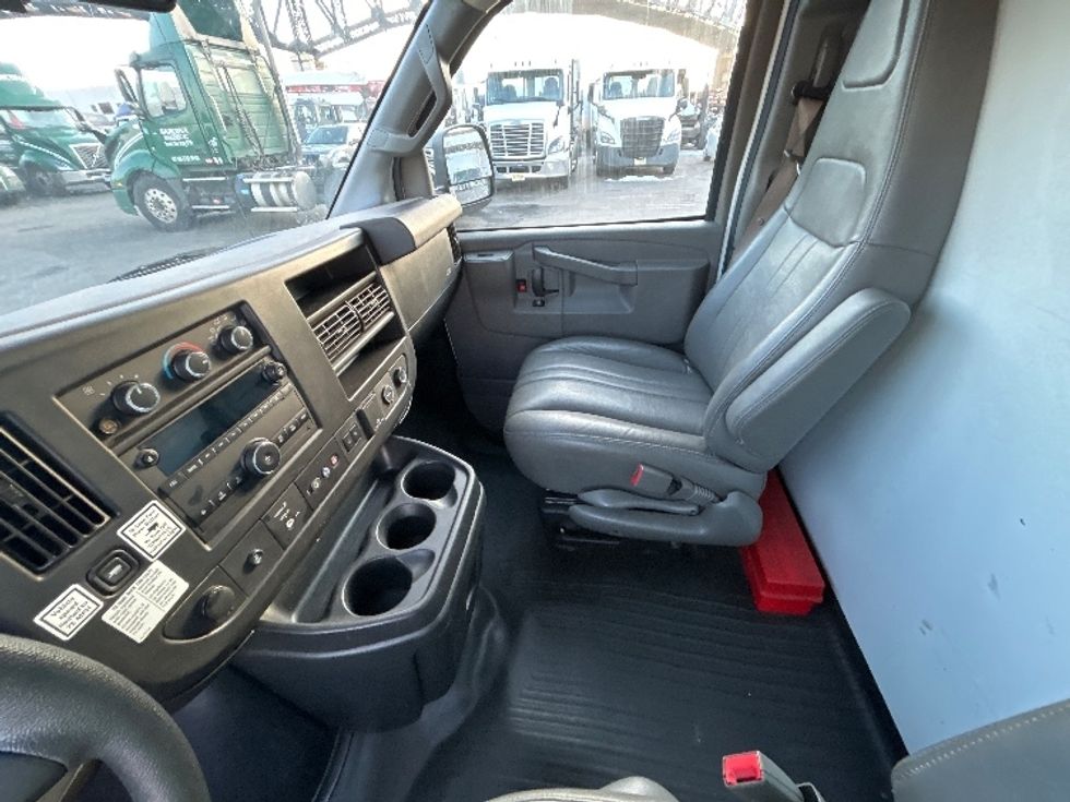 Light Duty Box Truck-Light and Medium Duty Trucks-GMC-2021-Savana G33503-Kearny-NJ-106,229\n\t\tmiles-$ 27,250 - Image 16