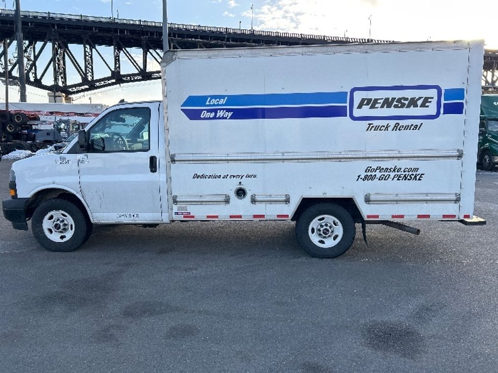 Light Duty Box Truck-Light and Medium Duty Trucks-GMC-2021-Savana G33503-Kearny-NJ-106,229\n\t\tmiles-$ 27,250 - Image 4