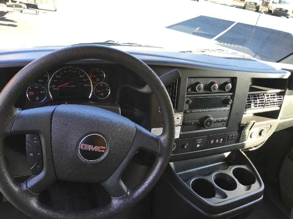 Light Duty Box Truck-Light and Medium Duty Trucks-GMC-2021-Savana G33503-Kennesaw-GA-104,465\n\t\tmiles-$ 26,250 - Image 18