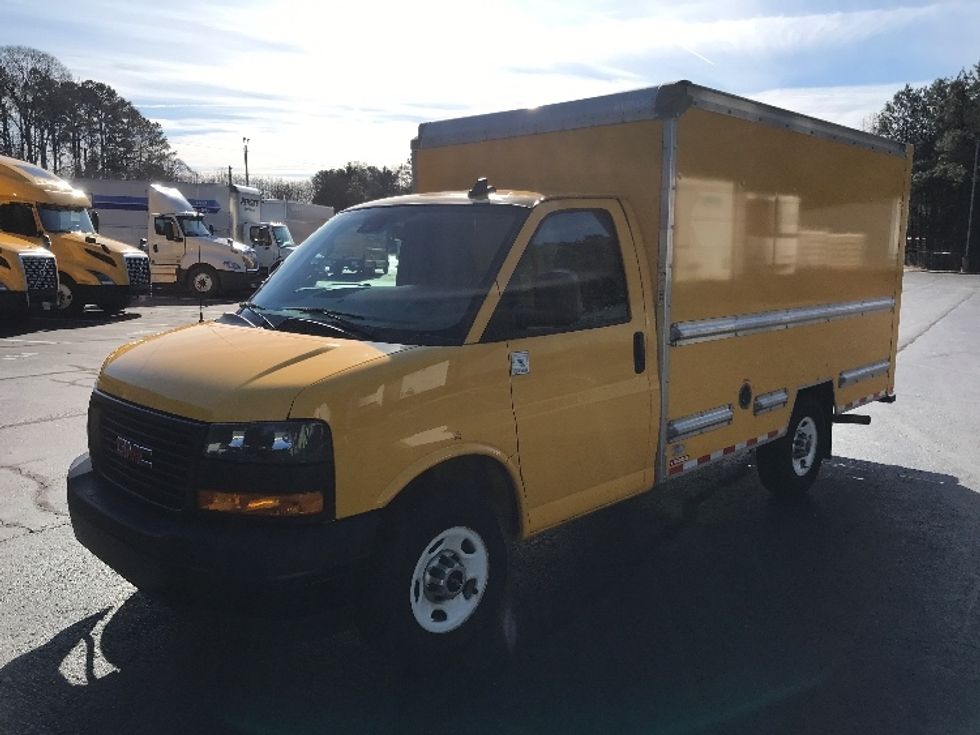 Light Duty Box Truck-Light and Medium Duty Trucks-GMC-2021-Savana G33503-Kennesaw-GA-104,465\n\t\tmiles-$ 26,250 - Image 3