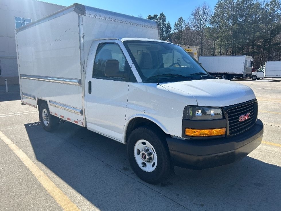Light Duty Box Truck-Light and Medium Duty Trucks-GMC-2021-Savana G33503-Kennesaw-GA-105,164\n\t\tmiles-$ 29,500 - Image 1