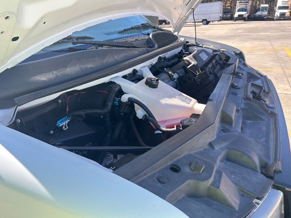 Light Duty Box Truck-Light and Medium Duty Trucks-GMC-2021-Savana G33503-Kennesaw-GA-105,164\n\t\tmiles-$ 29,500 - Image 22