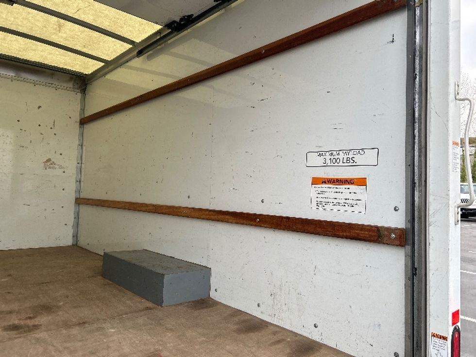 Light Duty Box Truck-Light and Medium Duty Trucks-GMC-2021-Savana G33503-Kent-WA-110,816\n\t\tmiles-$ 29,000 - Image 10