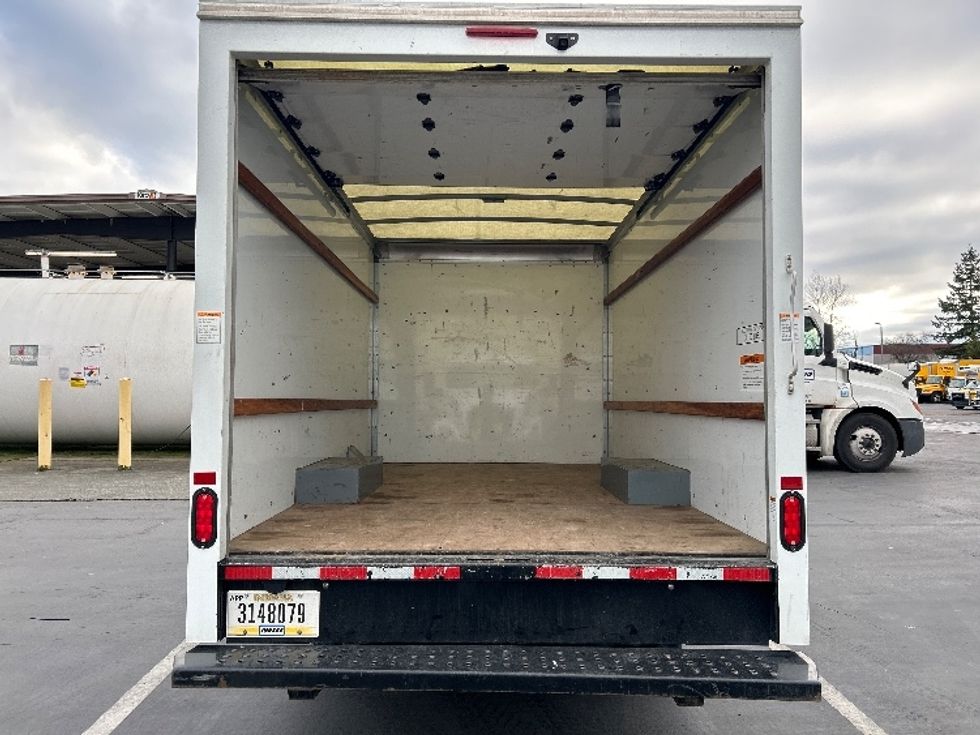 Light Duty Box Truck-Light and Medium Duty Trucks-GMC-2021-Savana G33503-Kent-WA-110,816\n\t\tmiles-$ 29,000 - Image 7